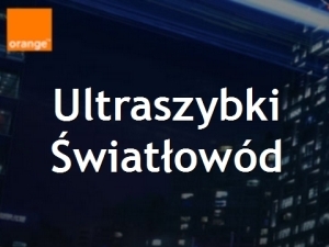Profesjonalny gracz sieciowy i jego gadżety.